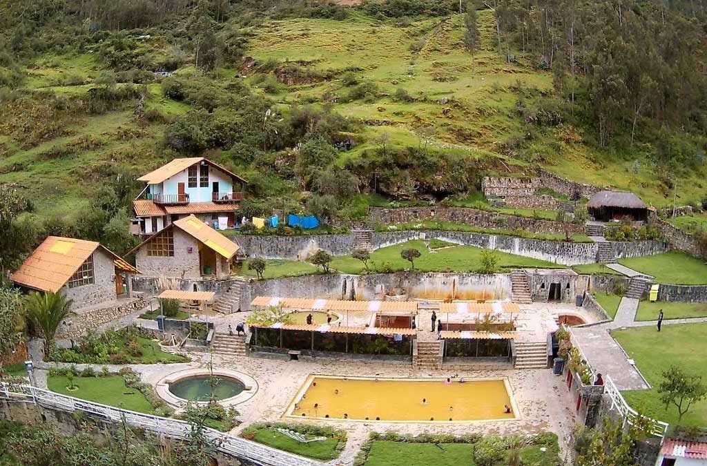 Lares thermal baths