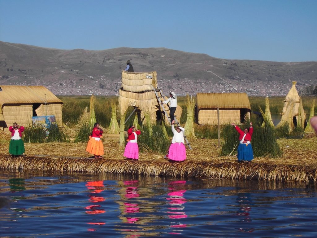 Viajar con niños a PUNO ISLAS FLOTANTES - Perú
